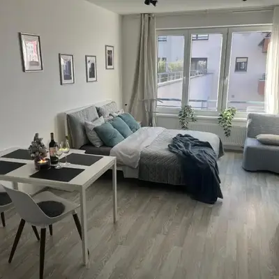 UrbanFlat1615 with Parking